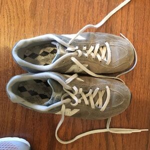 COPY - New balance shoes, excellent condition!